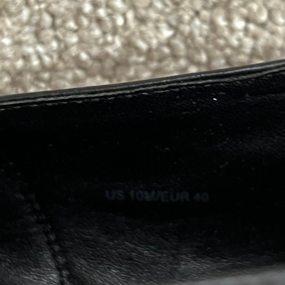 Vince Corbin Slip On Black Leather Sneakers Women's Size 10 - Picture 2 of 2